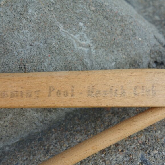 Vintage Ambassador Washington's 500 Room Downtown Hotel Wood Hanger - Picture 7 of 14